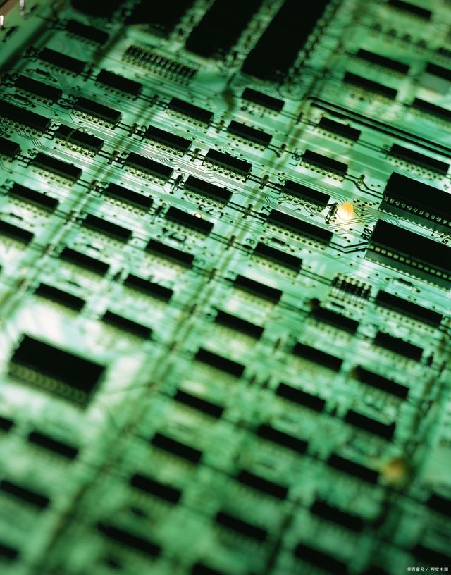 信息科技革新：量子计算的挑战与机遇