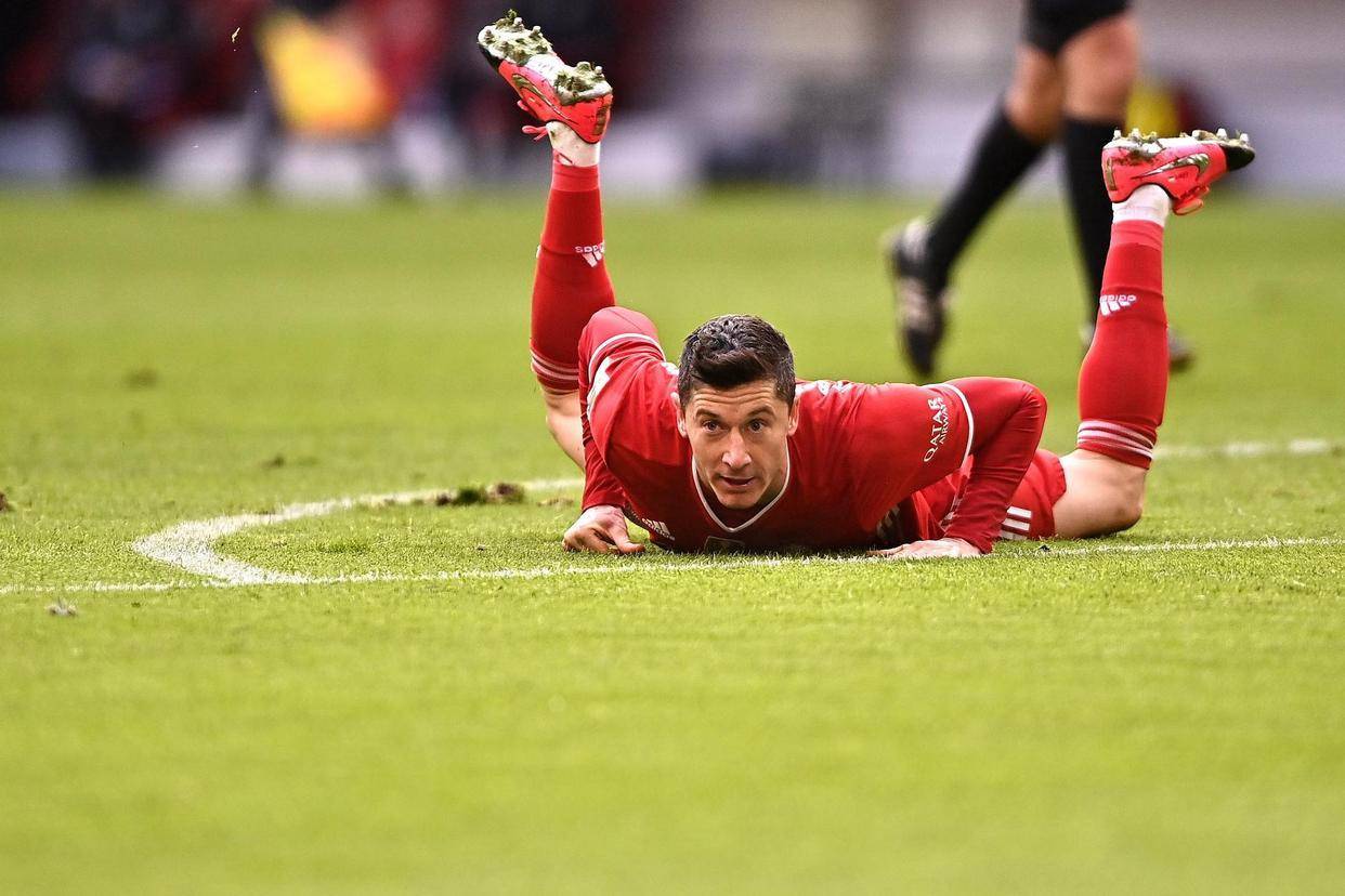 拜仁慕尼黑轻松胜出，实力碾压晋级四强