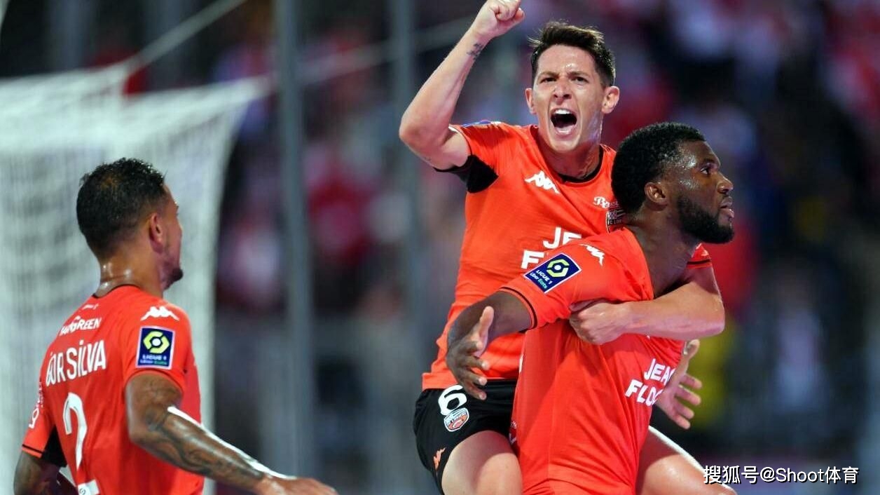 摩纳哥主场击败里昂，继续走出低谷