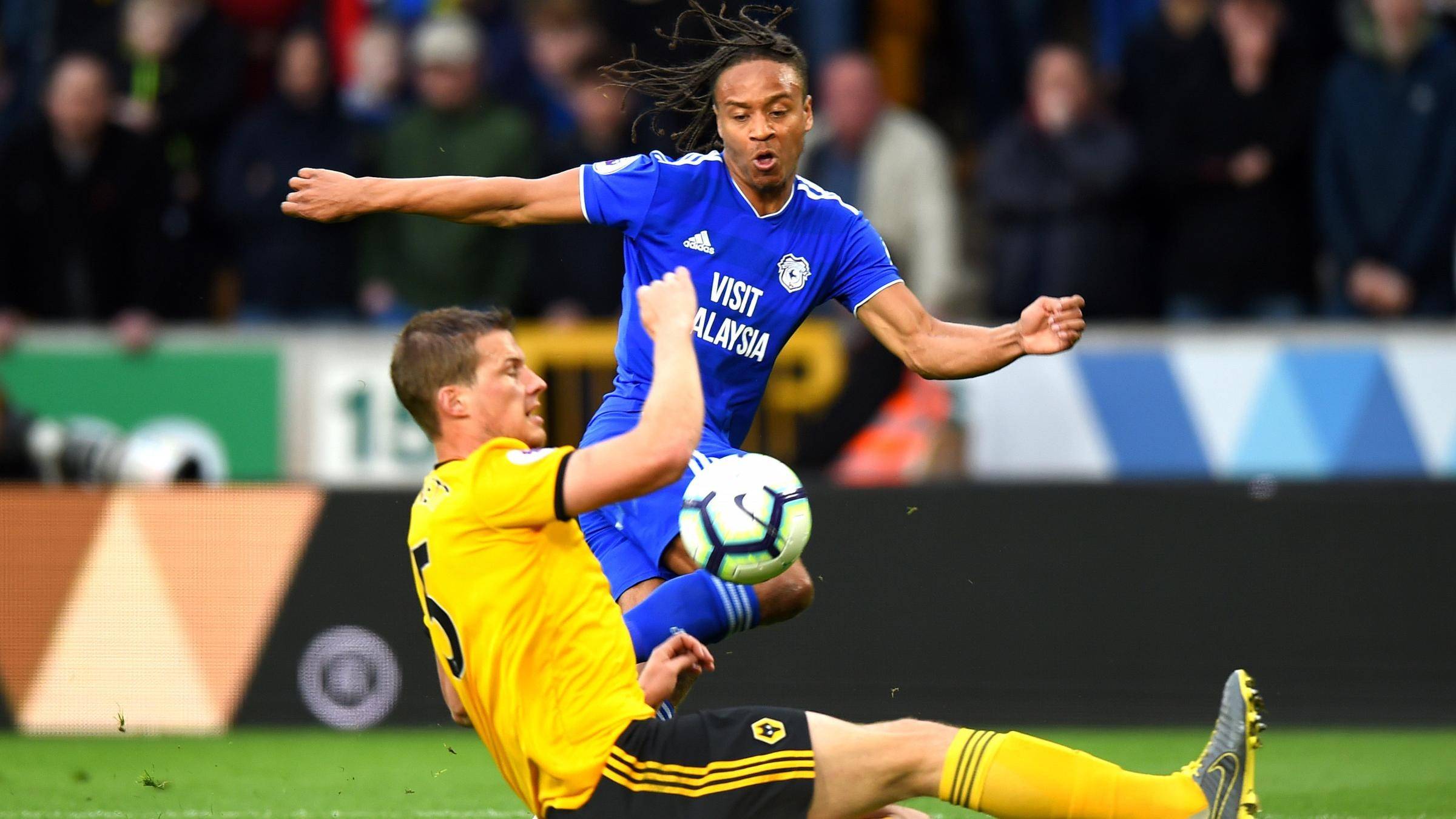 切尔西凭借进攻火力大胜对手 切尔西凭借进攻火力大胜对手