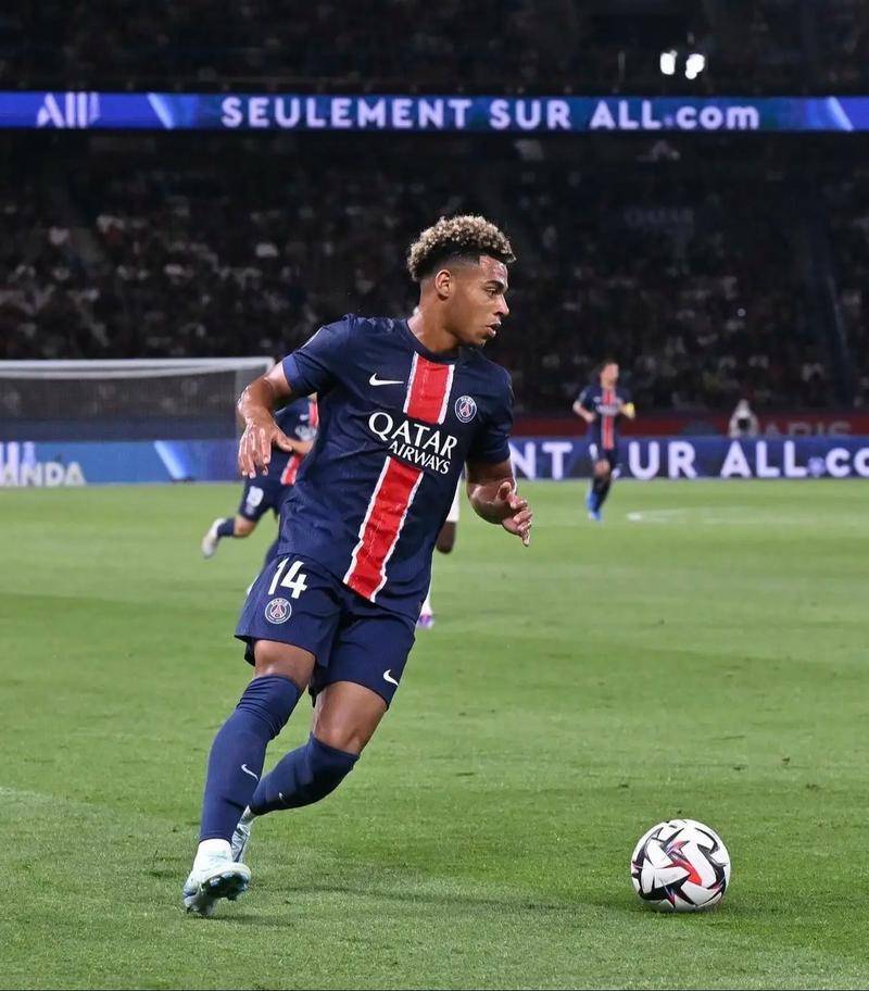 圣埃蒂安队本赛季状态起伏不定，客场作战更显压力